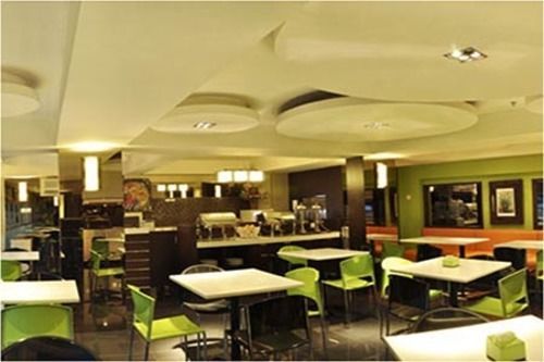 Bamboo Inn Hotel & Cafe Jakarta Exteriör bild